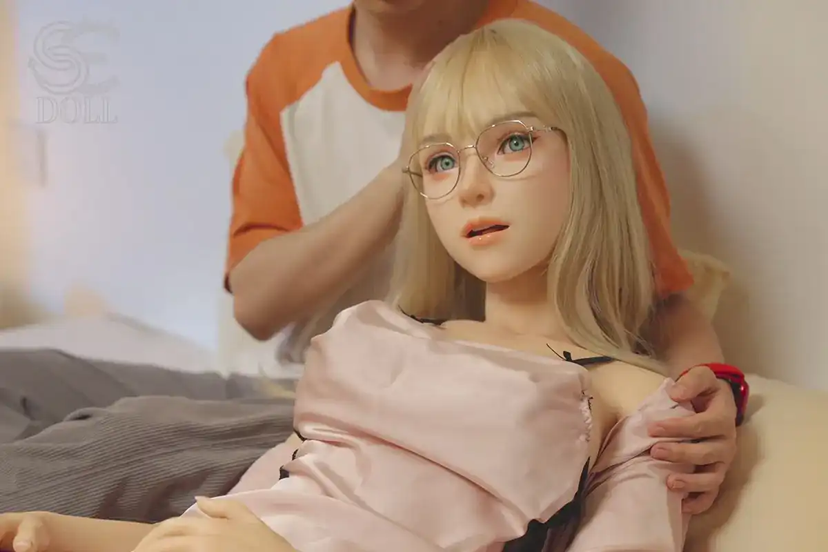 DollPimp and SEDOLL Unveil AI-Powered Robot Heads for Enhanced User Experience