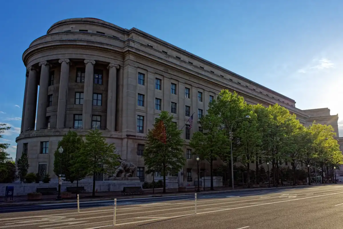 FTC Sends Warnings to Tech Giants for Violating Take-Down Act on Intimate Images