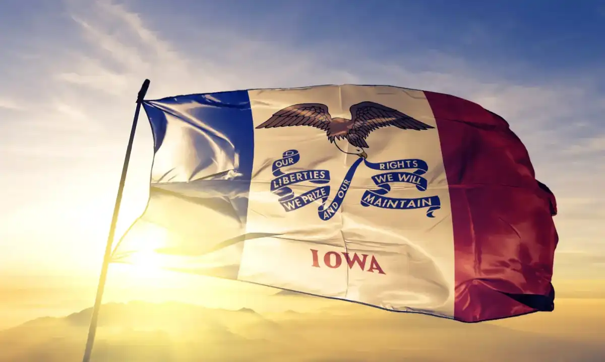 Iowa Governor Signs Law for Age Verification on Adult Websites