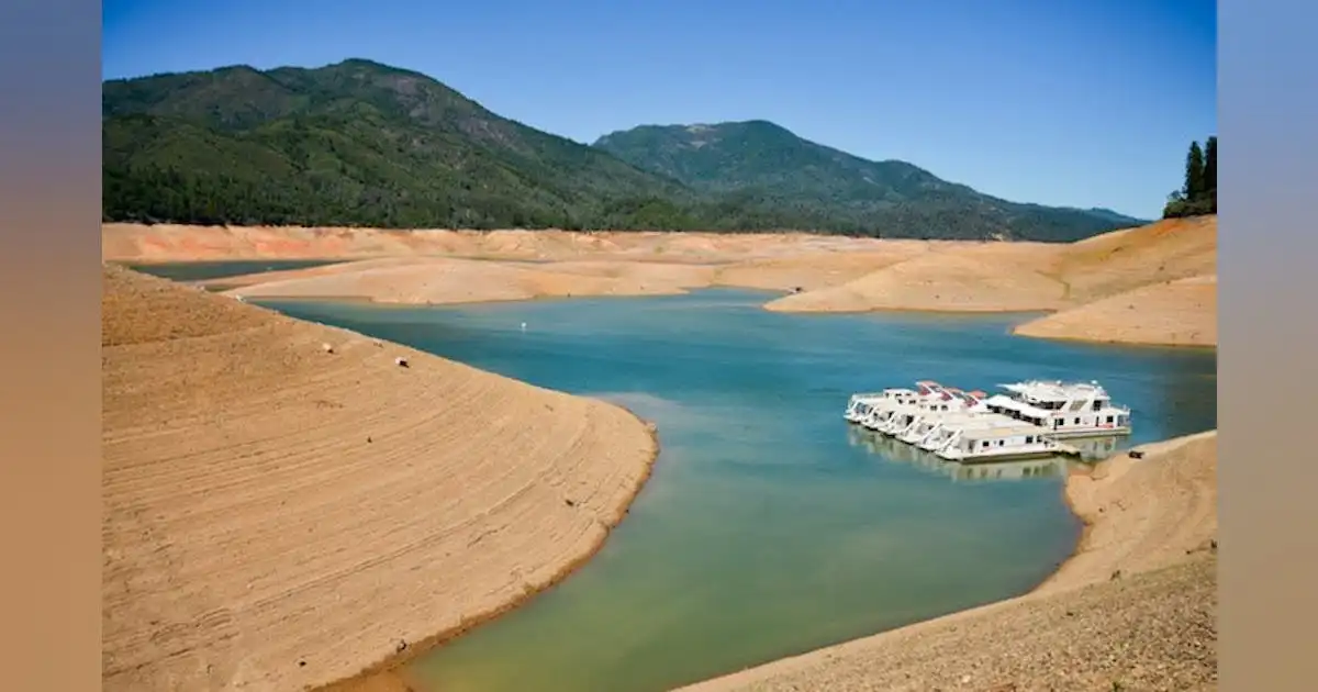 Tech Giants Shift Away from Evaporative Cooling to Reduce Water Usage